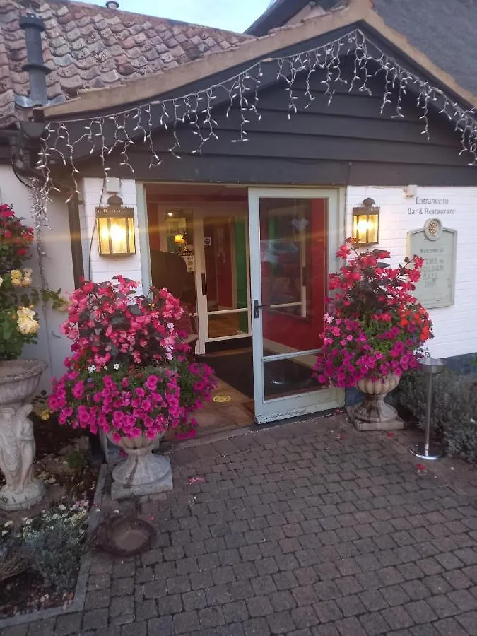 Kro Golden Ball Hotel Elsworth